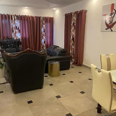 Km Cozy Two Room Apprt Yaoundé Exterior foto
