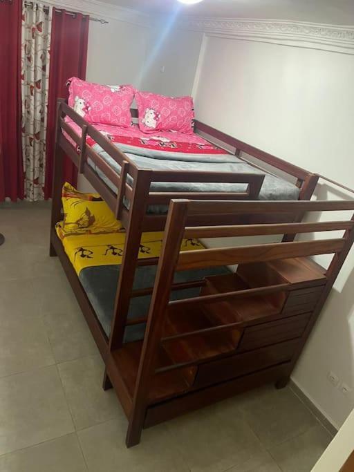Km Cozy Two Room Apprt Yaoundé Exterior foto
